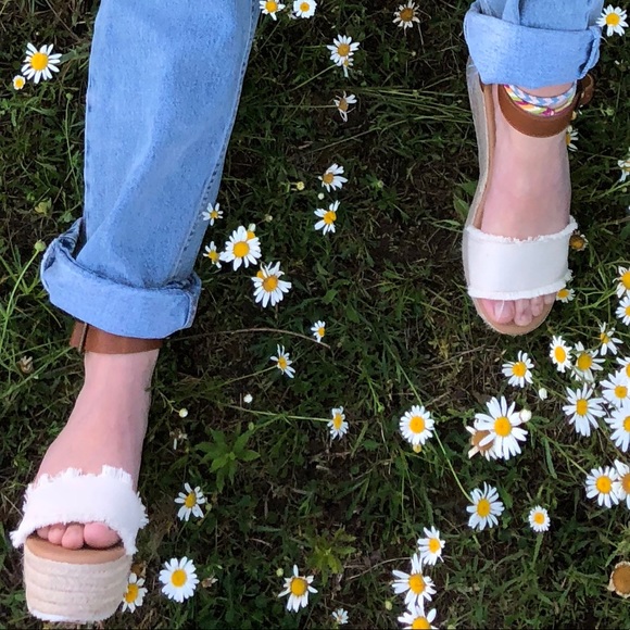 Sandals - Picture 2 of 2